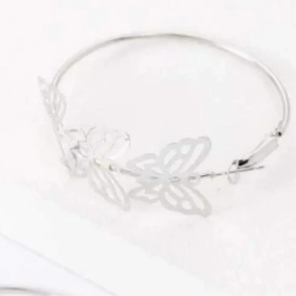 SILVER BUTTERFLY HOOP EARRINGS